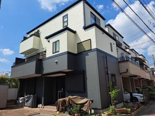 《足立区　外壁塗装工事・屋根塗装工事》