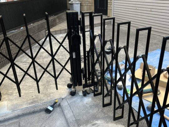 【練馬区 門扉交換工事】